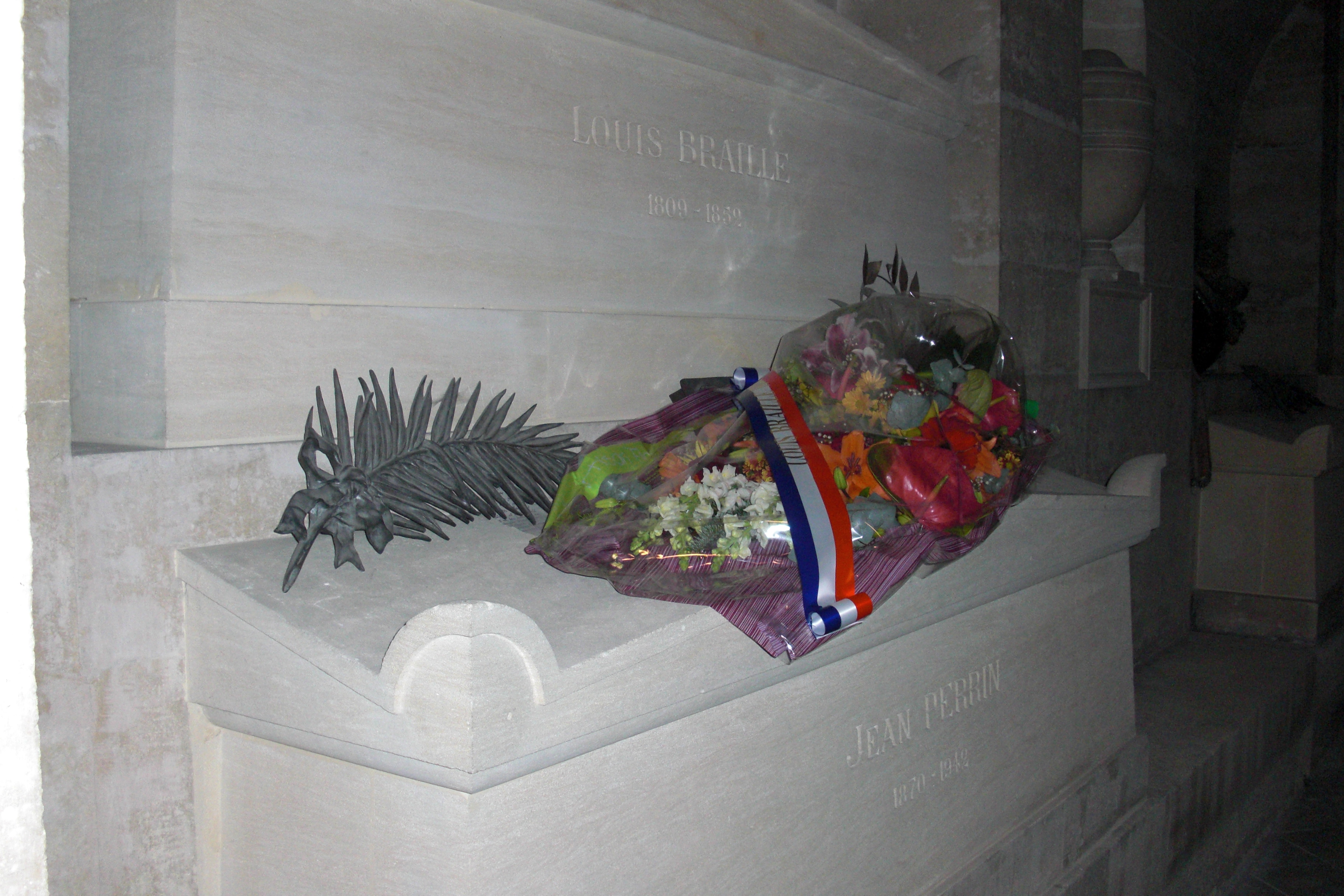 tombe au Panthéon